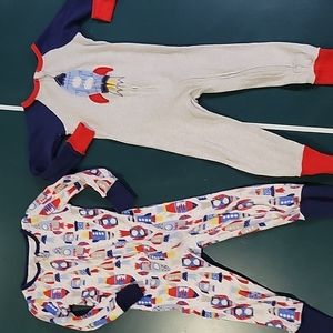 2T zip up Space Pajamas